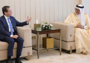 سفیر بحرین به تل آویو بازگشت