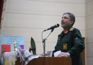 سنگر خدمت به مردم دشمن را ناامید میکند