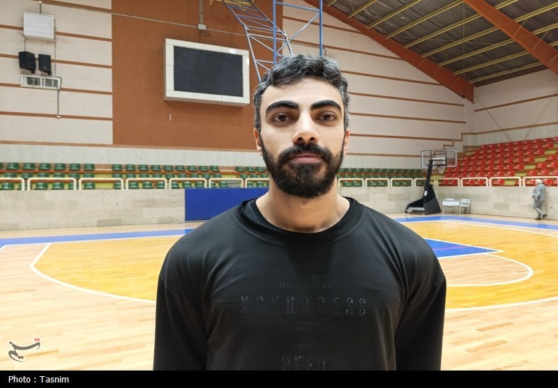 صادقی: نوسان عملکرد در تیم های جوان طبیعی است. روند مسابقات لیگ حرفه ای استانداردتر است