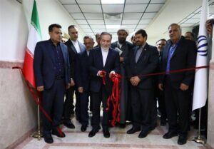 عراقچی دفتر نمایندگی وزارت امور خارجه در همدان را افتتاح کرد