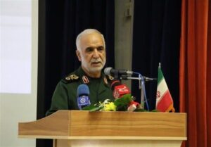 فرهنگ بسیجی فرمول اصلی دفاع همه جانبه و پیشرفت ایران اسلامی است