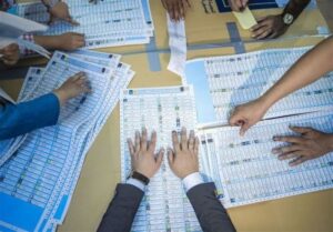 مقایسه آماری نتایج انتخابات 2021 و 2025 عراق؛ شکست چهره های مخالف حشد و دفاع از عادی سازی