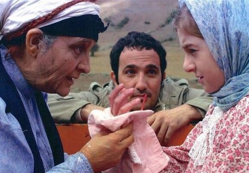 پخش فیلم سینمایی «وقتی همه خواب بودند» در روز تولد گلاب آدینا