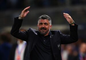 گاتوسو برای بازیکنانش در 3 شهر مختلف یک مهمانی شام برگزار می کند!