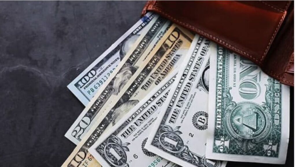 قیمت دلار و سایر ارزها ۱۰ آذر ۱۴۰۴