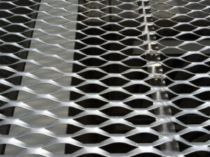 عوامل مؤثر بر قیمت توری فلزی و راهنمای انتخاب اقتصادی