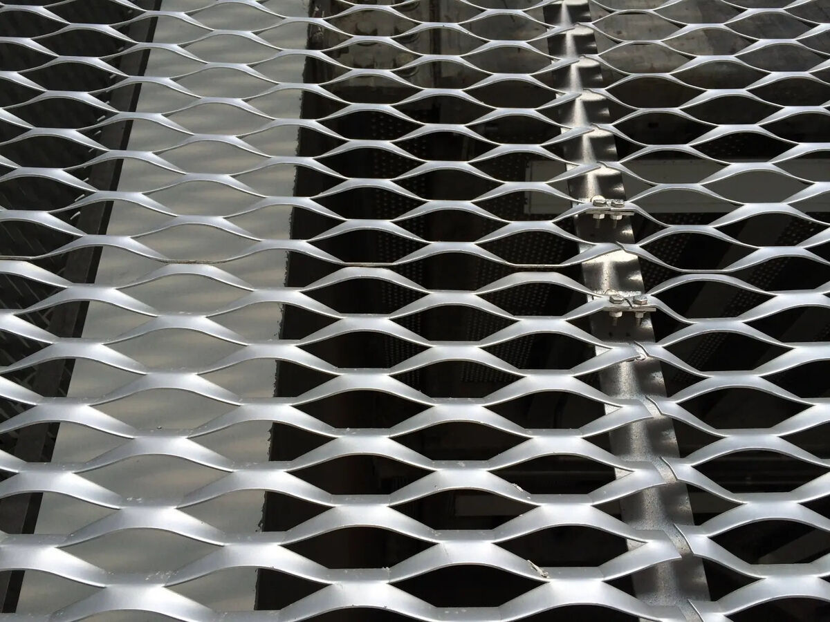 عوامل مؤثر بر قیمت توری فلزی و راهنمای انتخاب اقتصادی