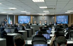 فرزین: سرمایه‌گذاران جدید ارزی مجاز به فروش ارز در تالار دوم مرکز مبادله هستند