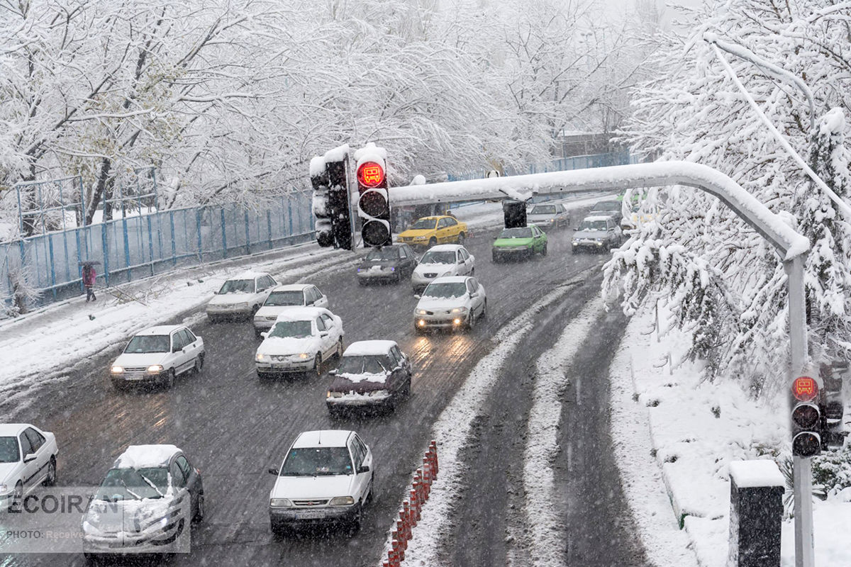 هشدار برف و یخبندان؛ محدودیت‌های ترافیکی در جاده‌های شمال