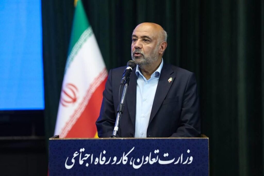 استقبال ۹۵ درصدی جامعه از کالابرگ| درآمد اصلاح قیمت بنزین صرف کالابرگ می‌شود