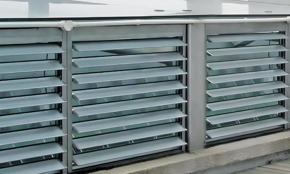 نمادی از زیبایی و کارایی در نمای مدرن ساختمان