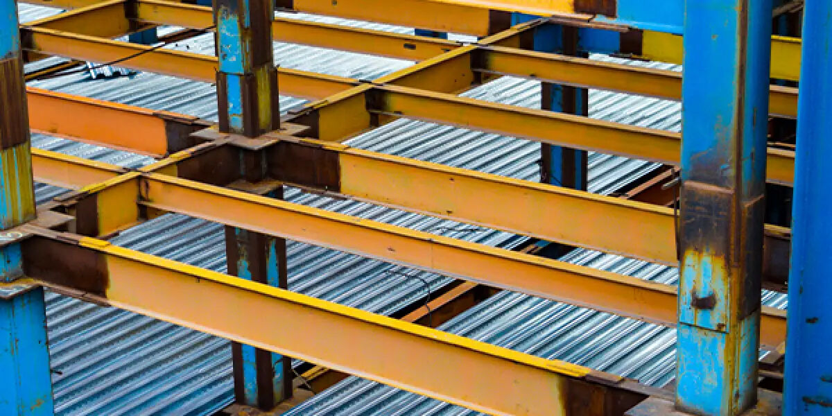 بازار آهن چگونه تغییر می‌کند؟ معرفی فاکتورهای مؤثر و موقعیت‌های سرمایه‌گذاری