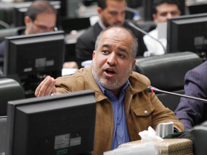 آقای مدنی‌زاده! از عاقبت همتی درس بگیرید