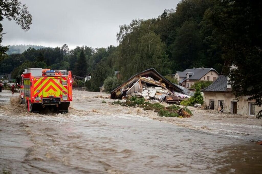 پرداخت خسارت سیل‌زدگان ظرف ۱۴ روز