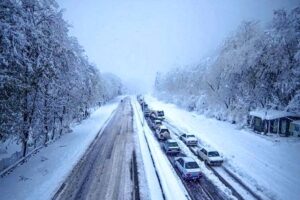 بارش برف و باران در نوار شمالی کشور