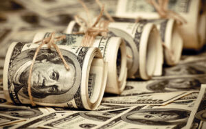 تجمع برخی کسبه بازار تهران در واکنش به نوسانات ارز