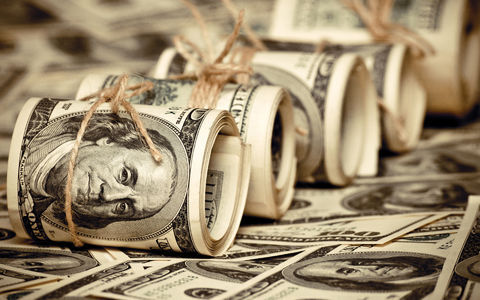 تجمع برخی کسبه بازار تهران در واکنش به نوسانات ارز