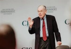 هشدار تئوریسین آمریکایی نسبت به هرگونه ماجراجویی علیه ایران را ببینید