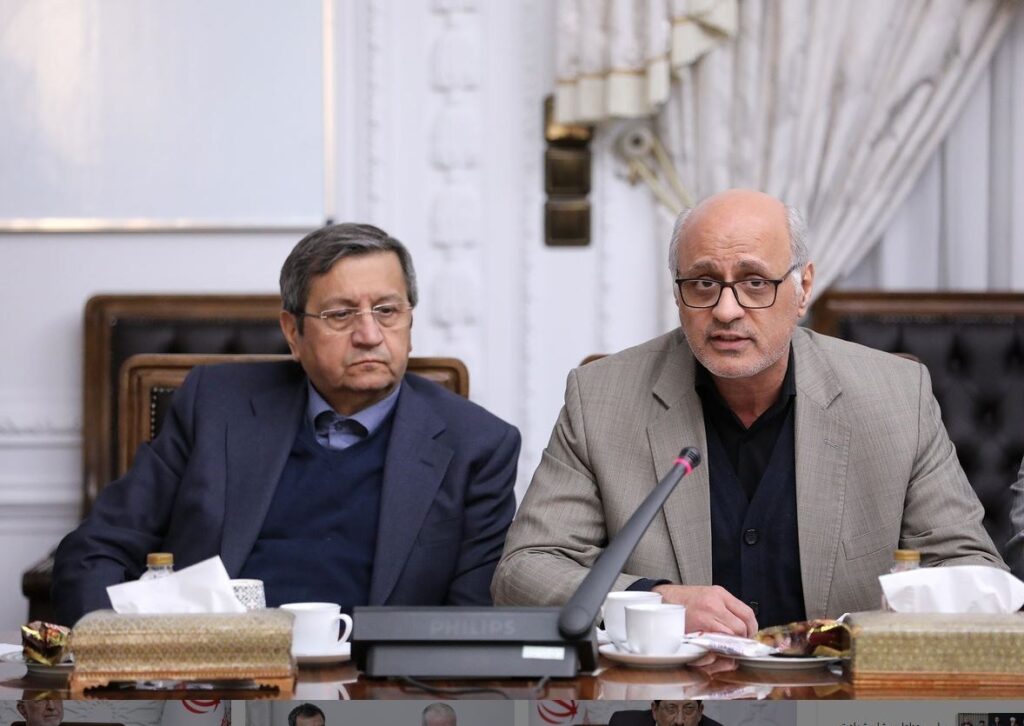 حضور همتی در دیدار رئیس جمهور با فعالان اقتصادی