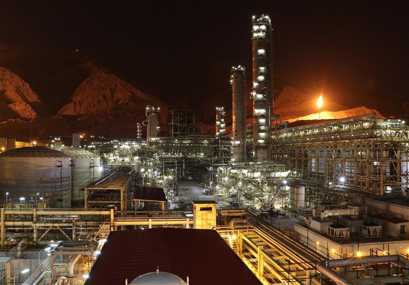 آتش سوزی پتروشیمی بوشهر با واکنش سریع مهار شد