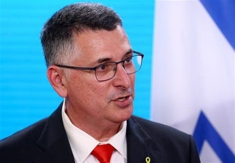 آهنگ او ملودی تند و دارای دو مخالف است