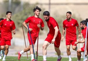 امضای قرارداد جدید بین باشگاه پرسپولیس و ورزشگاه آزادی