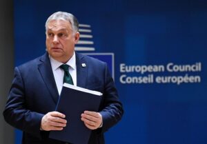 اوربان: اتحادیه اروپا برای جلوگیری از فروپاشی به پول روسیه نیاز دارد