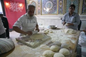 بحران نان کامل در کهگیلویه و بویراحمد; جایگزین های نان سالم قربانی قیمت و نبود زیرساخت ها شدند