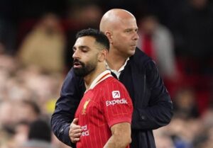 بی بی سی با معرفی صلاح برای دریافت جایزه معتبر به لیورپول بی احترامی کرد