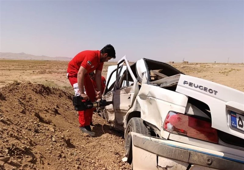 تصادف دلخراش در جاده ترود; مادر در تصادف پژو پارس جان باخت