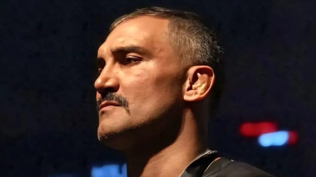 حضور پرشمار مردم در مراسم وداع با بازیگر سریال «وحشی» + ویدئو - گیمفا