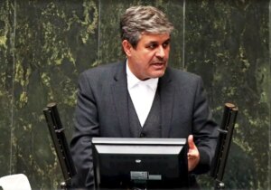 حقوق کارکنان باید بیش از 20 درصد افزایش یابد