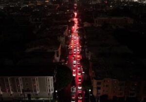 خاموشی های گسترده در آمریکا باعث ترافیک سنگین شد