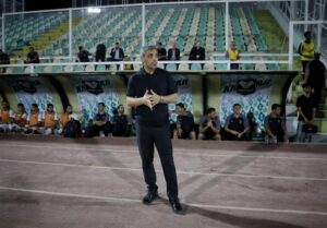 خطیبی از سرمربیگری مس رفسنجان برکنار شد