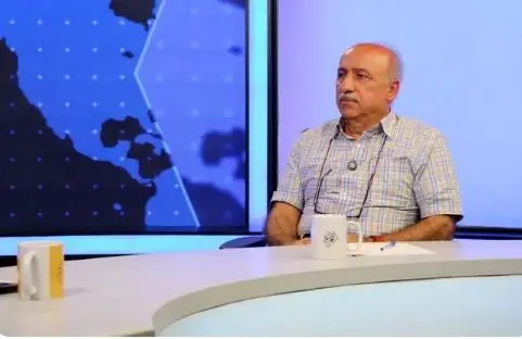 در طوفان تحریم، حداقل خط فقر 60 میلیون تومان است/ احمدی نژاد، وزیر اقتصاد تعیین خط فقر را ننگ دانست.