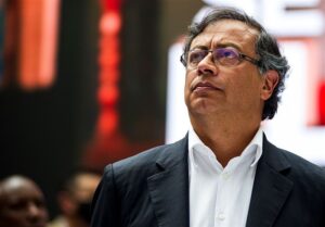 رئیس جمهور کلمبیا: آقای ترامپ، ما را تهدید نکنید، ما زیر دست شما نیستیم