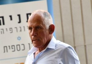 رئیس سابق دفتر نتانیاهو: او بازنده ای است که چیزی برای از دست دادن ندارد