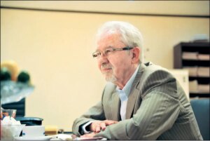 سال آینده 1000 همات کسری بودجه خواهیم داشت / در صورت عدم مذاکره ...