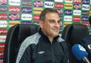 سرمربی مس: بسته شدن پنجره نقل و انتقالات دست ما را بسته است