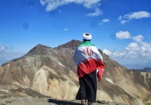 شور و نشاط شرکت 800 طلبه در مسابقات ورزشی حوزه علمیه قم