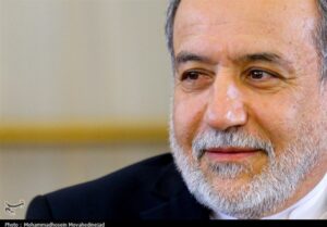 عراقچی: توپ در زمین آمریکاست. اگر رویکردشان را تغییر دهند، ما آماده ایم