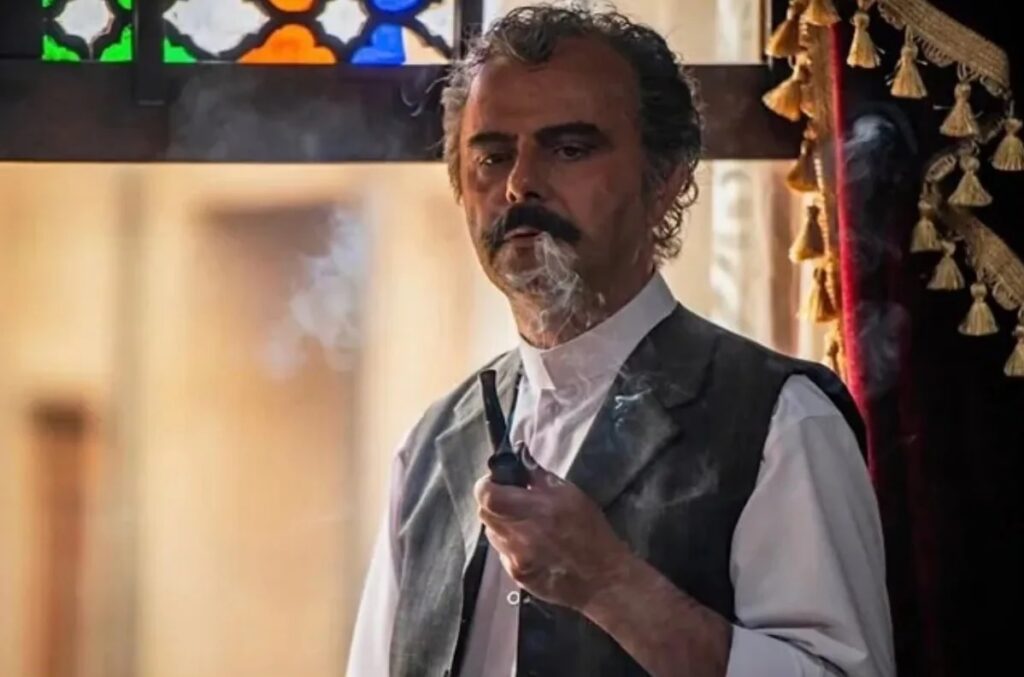 علی مصفا از ادامه همکاری با سریال «بامداد خمار» انصراف داد - گیمفا