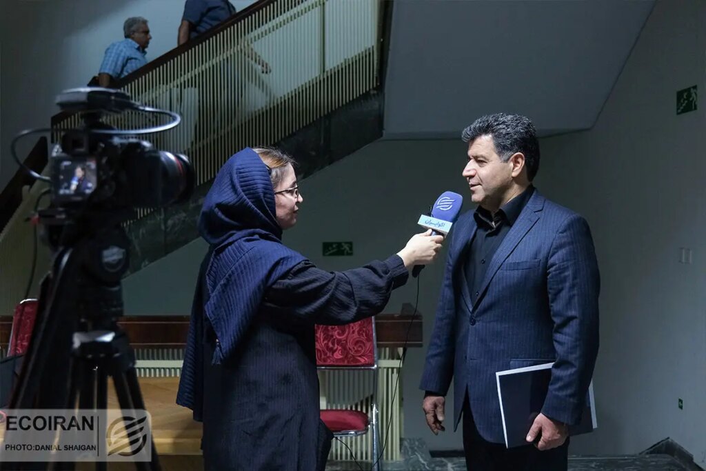 فقر سبک زندگی به وجود آمده است. ناپدید شدن طبقه متوسط ​​در ایران