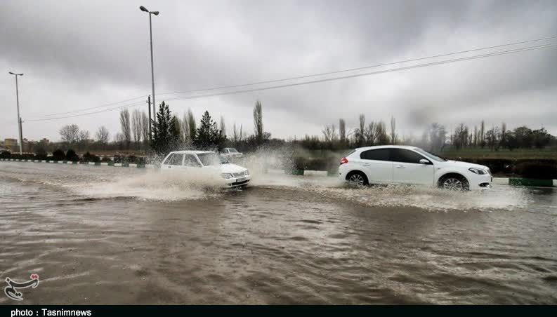 فیروزآباد با 174 میلی متر برف 25 سانتی متری در اقلیدس رکورد بارندگی فارس را دارد.