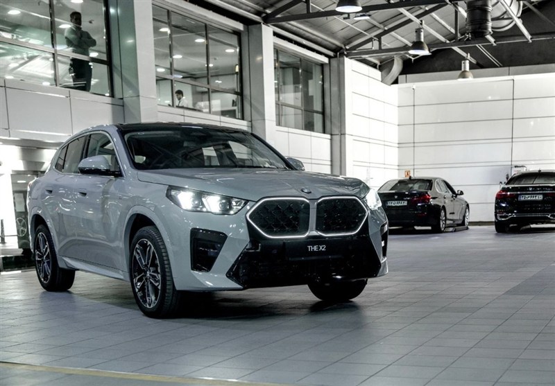 مقایسه BMW X2 25i با BMW X2 18i