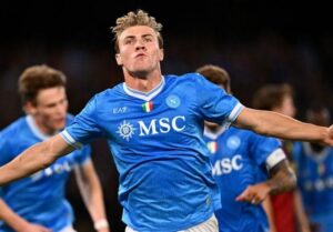 ناپل؛ اولین فینالیست سوپرکاپ ایتالیا/میلان قرار گرفت!