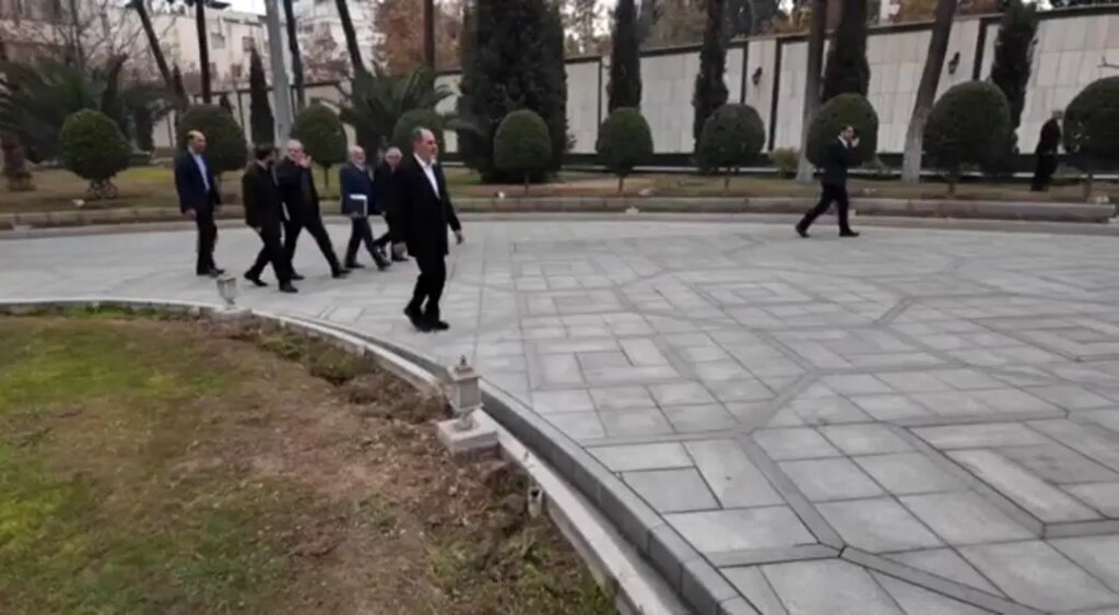 نترس من انجامش میدم