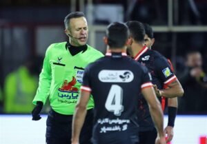 نظر کارشناس داوری درباره بازی تراکتورسازی-پرسپولیس/گل کنعانی زادگان درست بود؟ فیلم