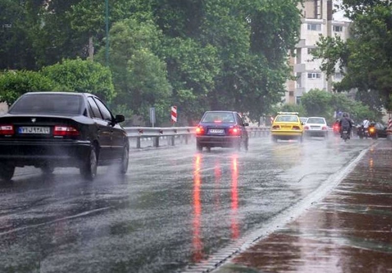 هوای همدان بارانی شد/کاهش محسوس دما و بازگشت آلاینده ها در پایان هفته