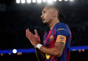 واکنش رافینیا به شایعه جدایی اش از بارسلونا; من نمی دانم این مزخرفات از کجا می آید؟